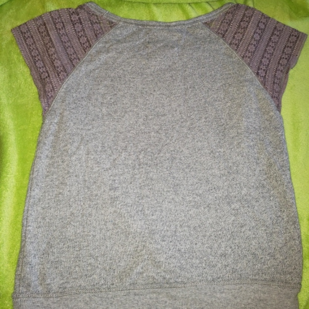 AE short sleeve sweater